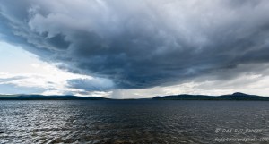 Sølen gjemt i regnskur