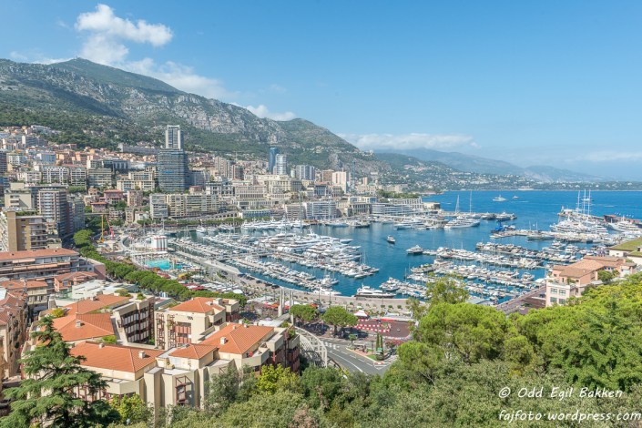 Maonaco, verdens nest minste land på 2 km2 og vel 30000 innbyggere.