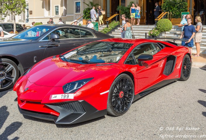Masse flotte båter og biler å se i Monaco, ikke minst denne Lamborghinien. Den passer kanskje ikke like bra her i Trysil.
